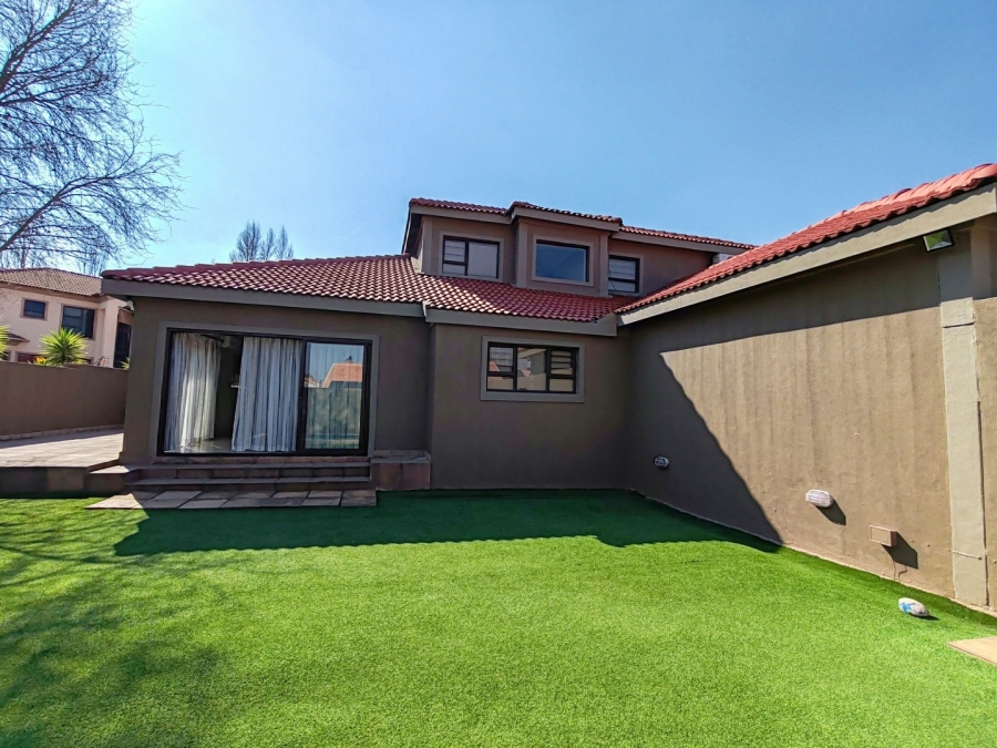 4 Bedroom Property for Sale in Grimbeeck Park North West